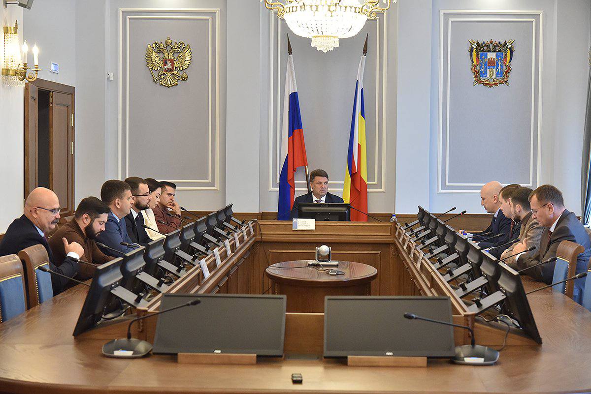 Народный Совет обменивается опытом по вопросам местного самоуправления.