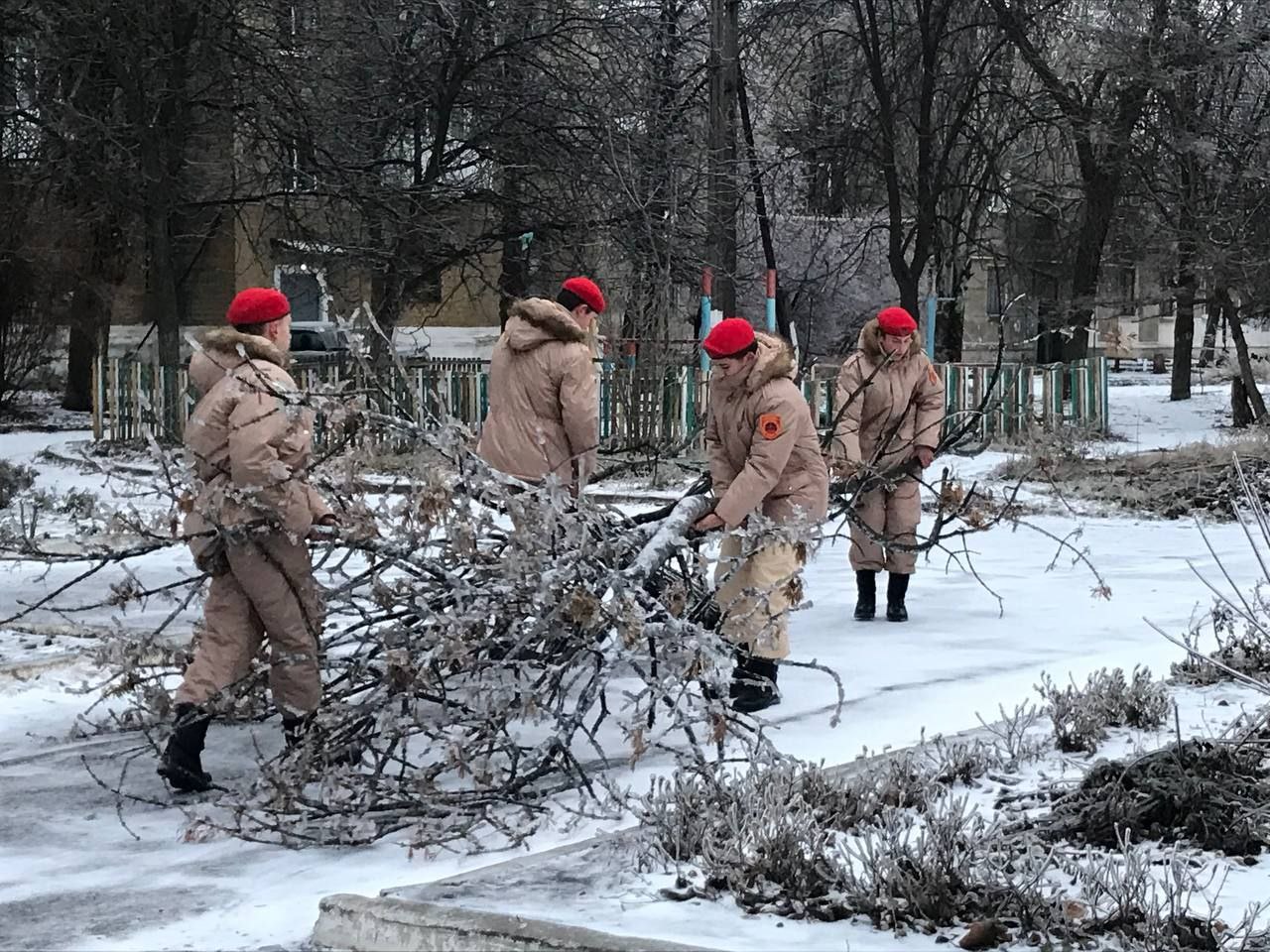 Борьба с непогодой.