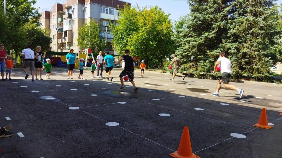 В детском саду Ждановки прошел спортивный праздник.