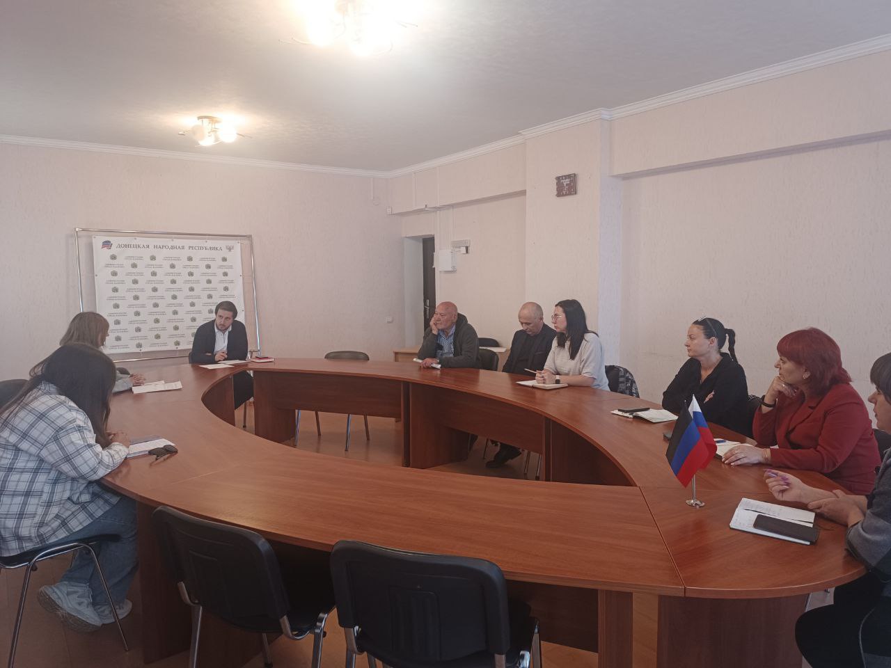 В Ждановке обсудили вопросы подготовки учреждений города к осенне-зимнему периоду.