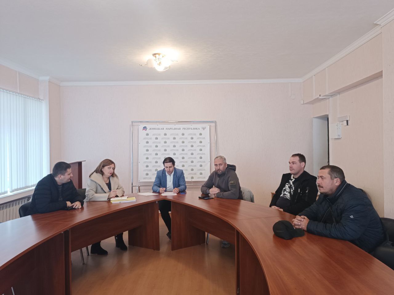 В Ждановке сформирована аварийная бригада.