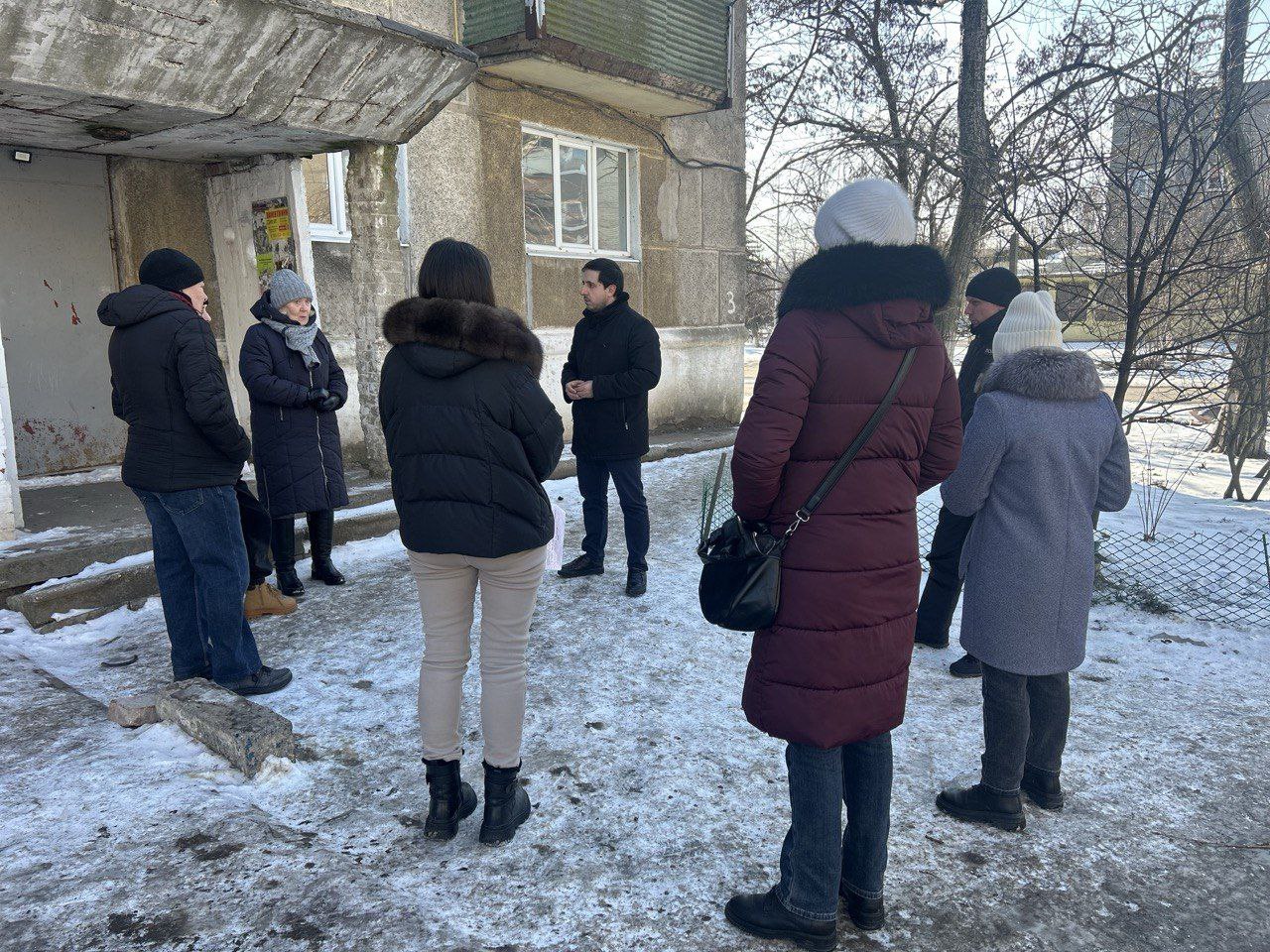 Заместитель главы Шахтерского муниципального округа встретился с жителями Ждановки.