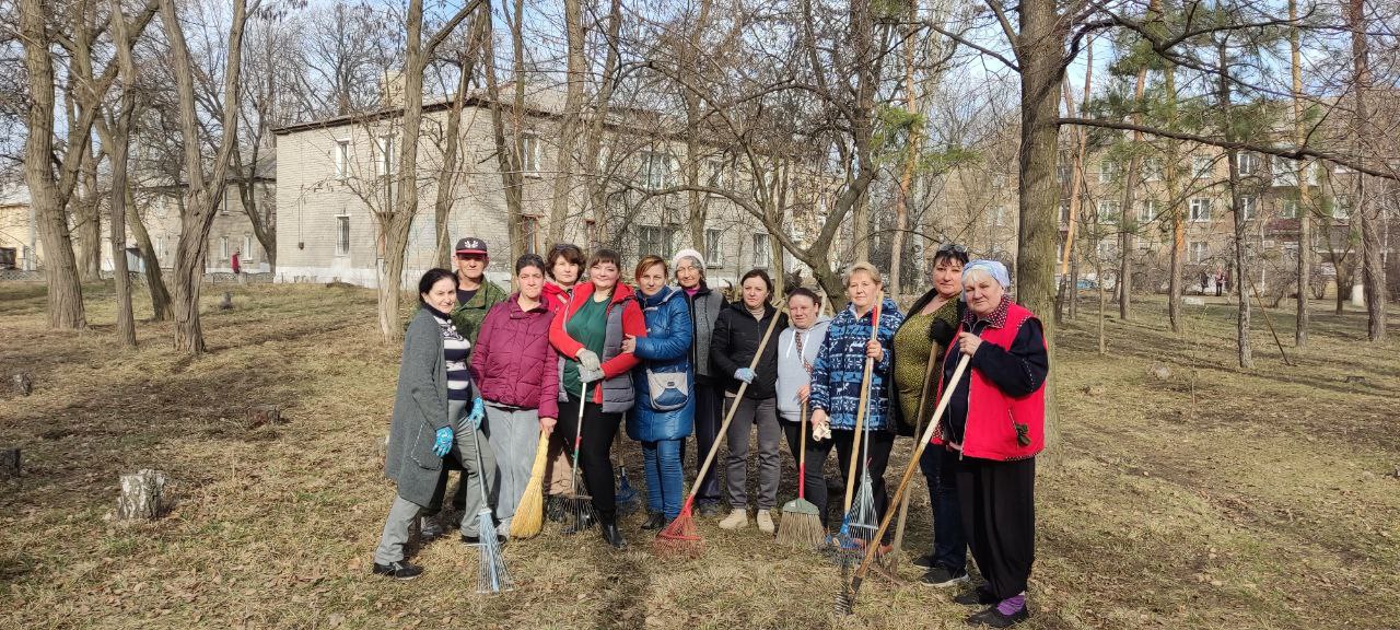 В Ждановке прошел общереспубликанский субботник.