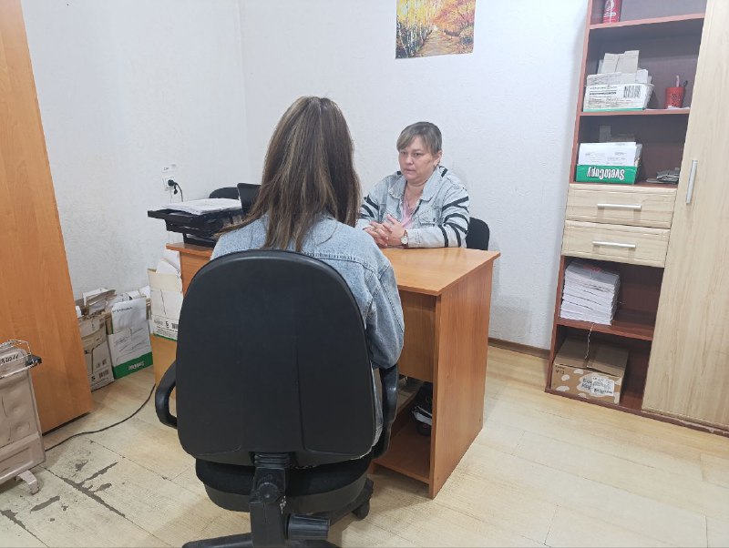 В Ждановке консультируют жителей по вопросам газоснабжения и газификации.