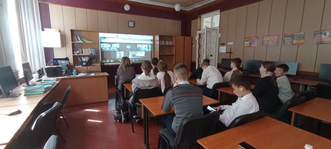Международный день музеев объединил школьников Ждановки, Магадана и Барановичей.