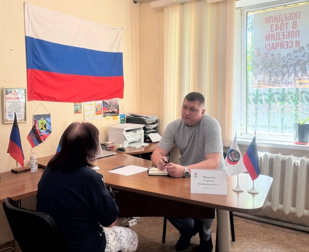 Депутат Народного Совета ДНР ответил на вопросы ждановцев.