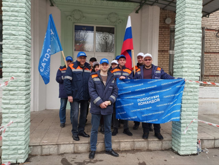 Команда работников «Донбассгаза» проголосовала в Ждановке на выборах Президента. Команда работников «Донбассгаза» проголосовала в Ждановке на выборах Президента.