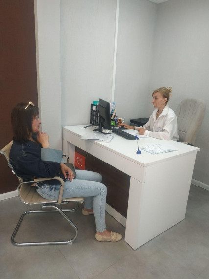 В отремонтированном Магаданской областью офисе МФЦ Ждановки приняли около 12000 заявлений. В отремонтированном Магаданской областью офисе МФЦ Ждановки приняли около 12000 заявлений.