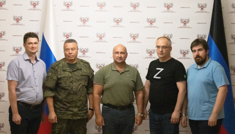 Заксобрание Севастополя и Народный Совет ДНР договорились о подписании соглашения о сотрудничестве. Заксобрание Севастополя и Народный Совет ДНР договорились о подписании соглашения о сотрудничестве.