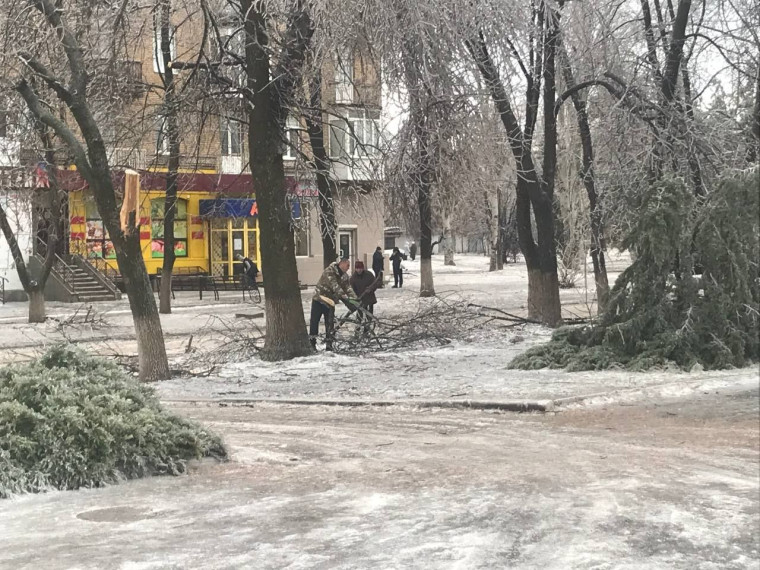 Волонтеры среди нас. Волонтеры среди нас.