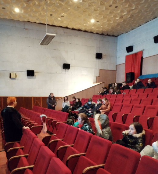 Приглашаем в кинотеатр "Ждановский"!. Приглашаем в кинотеатр "Ждановский"!.