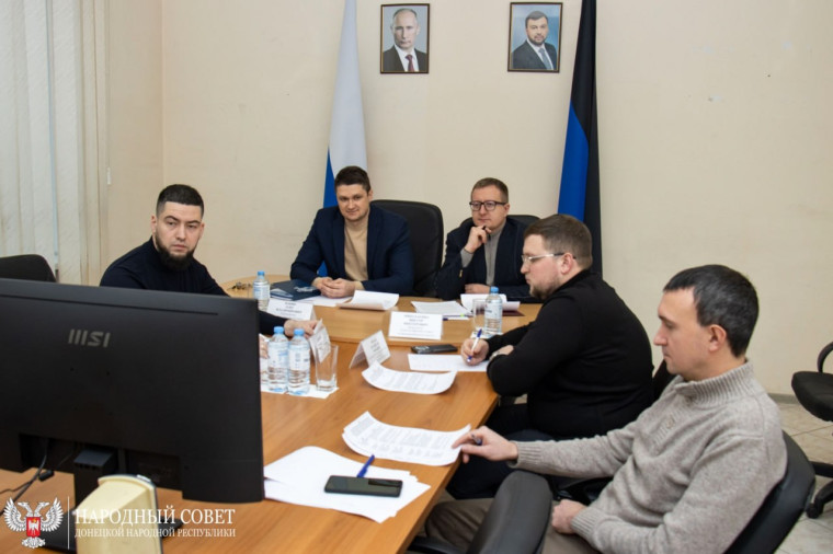 На связи с Кузбассом: депутаты провели совещание с Кемеровской областью по вопросам развития промышленности. На связи с Кузбассом: депутаты провели совещание с Кемеровской областью по вопросам развития промышленности.